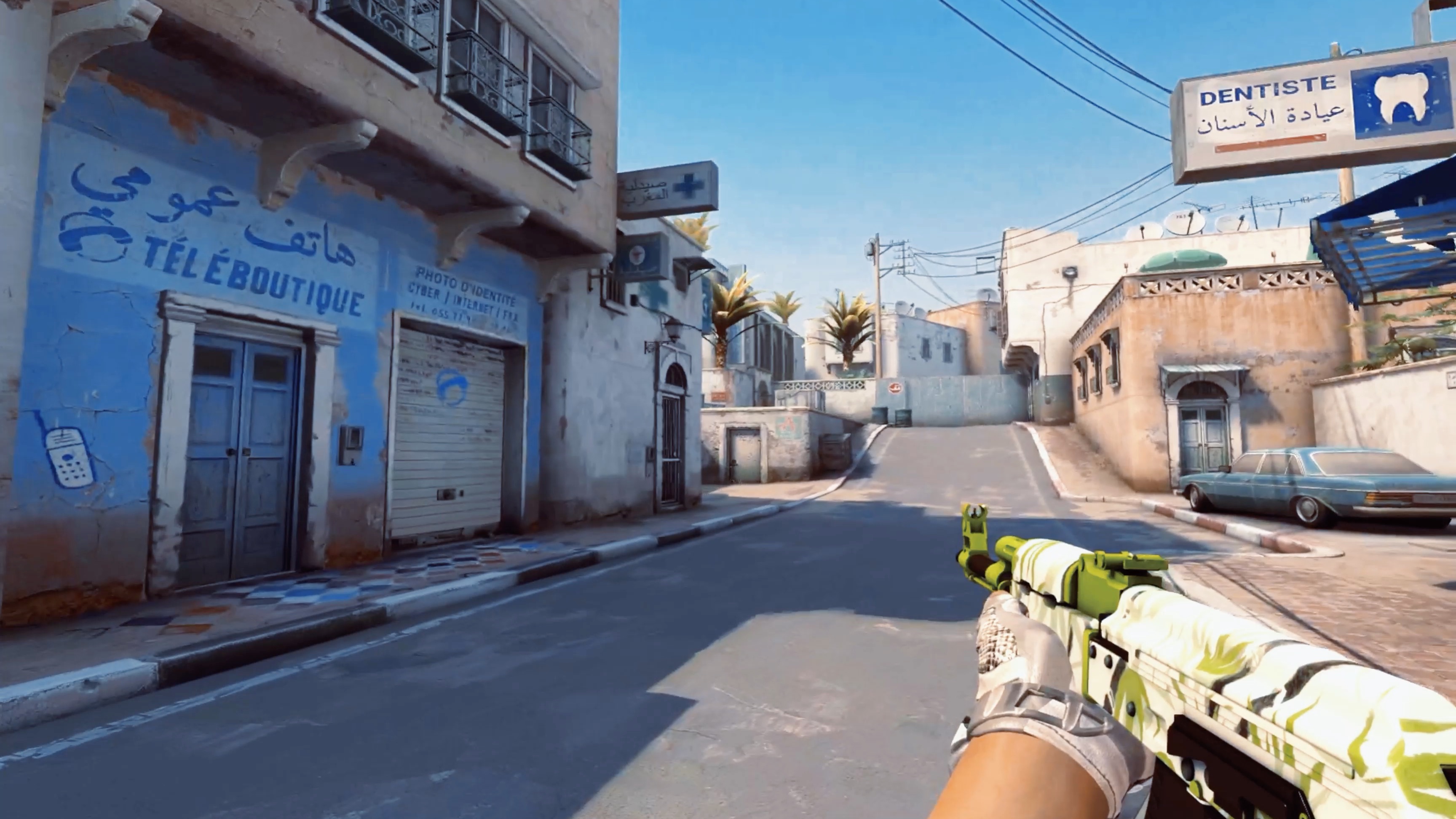 Royal Never Give Up 新年祝福：祝大家在蛇年好运连连，万事如意！