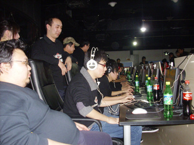 资讯抵御空投装甲车队 有史以来最激烈的攻防战