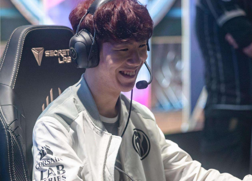 LNG官博更新：对阵IGY赛场返图